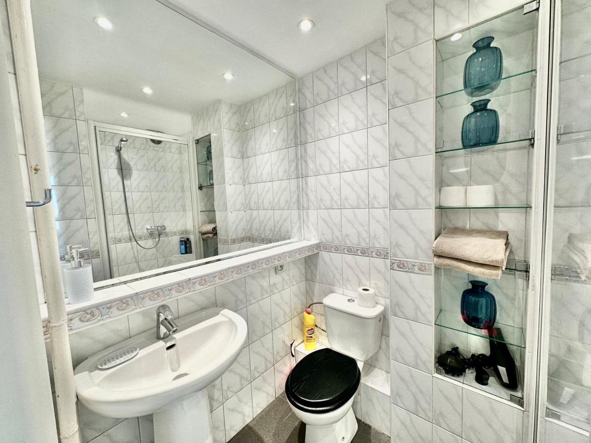 Super Apartament White Warszawa 2X Metro Scisle Centrum Wifi 300 Mbs New Экстерьер фото
